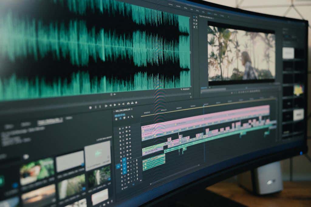 Comment créer une animation en fondu en entrée ou en sortie dans Adobe Premiere Pro
