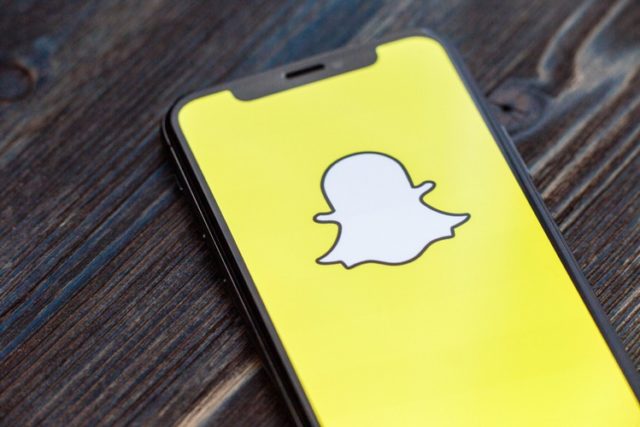 Comment créer et utiliser des autocollants personnalisés dans Snapchat