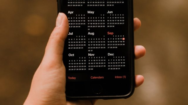 Comment ajouter et supprimer des jours fériés dans l'application Apple Calendar