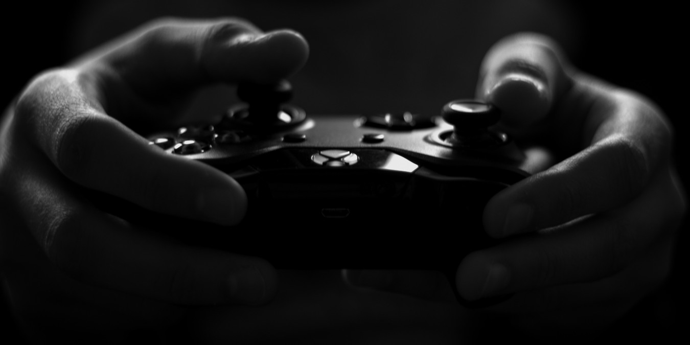 Alternatives au contrôleur PS4/PS5 pour ceux qui préfèrent le contrôleur Xbox One