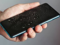 Comment enlever l'eau du haut-parleur du Smartphone