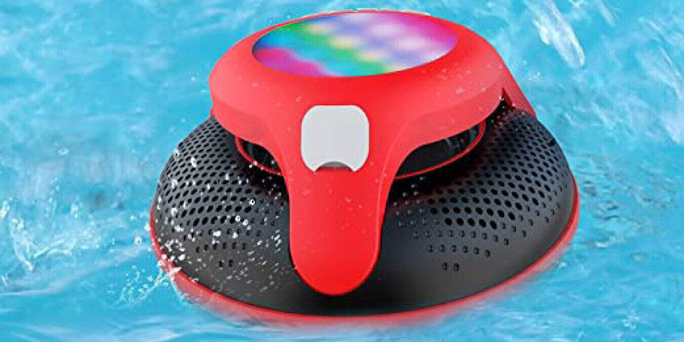Obtenez un haut-parleur de piscine flottant Mcanbr pour moins de 30 $