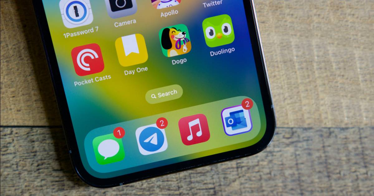 iOS 16: How to Remove Home Screen Search Button on iPhone
